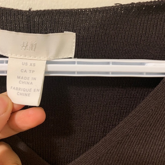NWOT H&M sweater in brown - Picture 2 of 3
